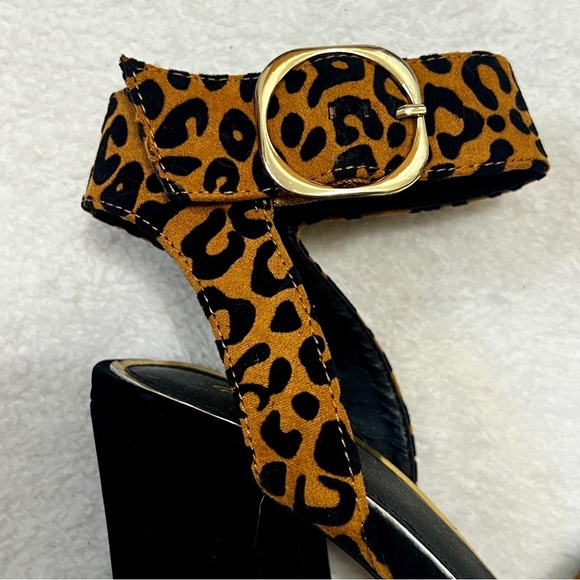 Qupid NWOB Leopard Print High Heel Sandal - Size 6 - Picture 3 of 11